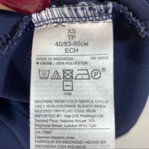 Banana Republic Navy Sleeveless Side Twist Blouse - Picture 8 of 10